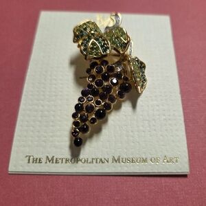 METROPOLITAN MUSEUM OF ART Tiffany Grape Cluster Pin / Brooch Replica
